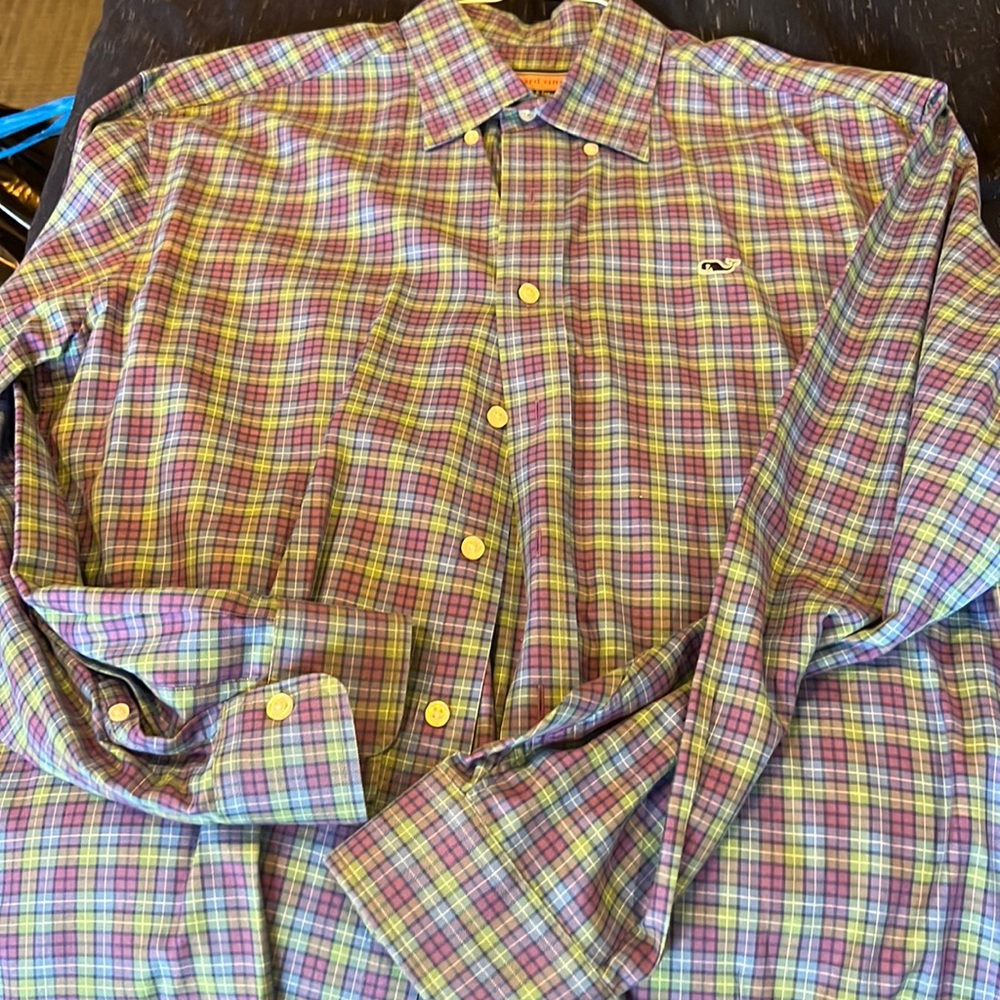Vineyard Vine Button-down